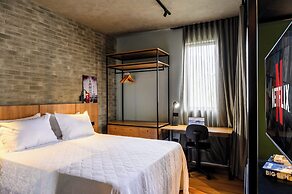 LUIX LONDRINA FLAT HOTEL