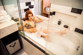 LUIX LONDRINA FLAT HOTEL