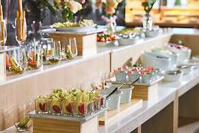 HOTEL HLB