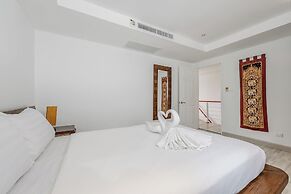Sea View 2BR Condo Prime Location C236