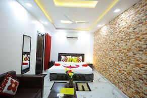 Hotel Rajani Bareilly AC Room
