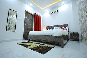 Hotel Rajani Bareilly AC Room