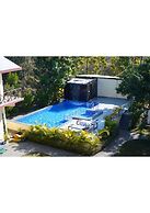 Blue River Resort