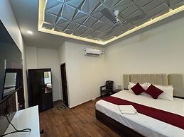 Vimla Residency Hotel Near Prem Mandir
