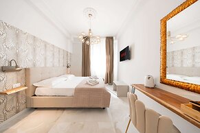 Avenue Suites