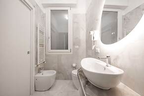 Avenue Suites