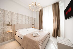 Avenue Suites
