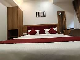 Hotel Raas Inn