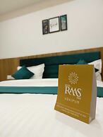 Hotel Raas Inn