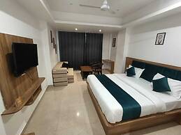 Hotel Raas Inn