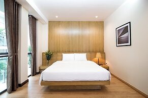 Canary Hotel & Apartment