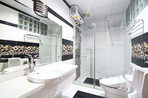 Canary Hotel & Apartment