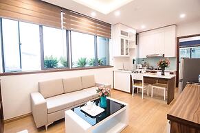 Canary Hotel & Apartment