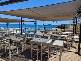 Andros Apt 2 Bed Free Wi-fi Safe Complex Pool