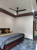 New Mandakini River Resort