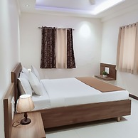 Hotel Radhika