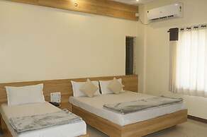Hotel Radhika