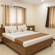 Hotel Radhika