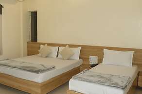 Hotel Radhika