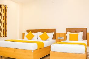 Hotel Radhika