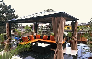 Wealth Hotel