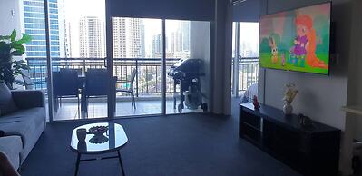 Chevron Tower3 has 2bedrooms 2beds With Car Park
