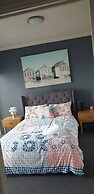 Chevron Tower3 has 2bedrooms 2beds With Car Park