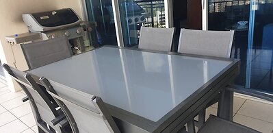Chevron Tower3 has 2bedrooms 2beds With Car Park