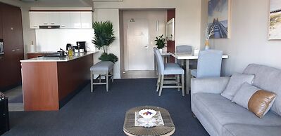 Chevron Tower3 has 2bedrooms 2beds With Car Park