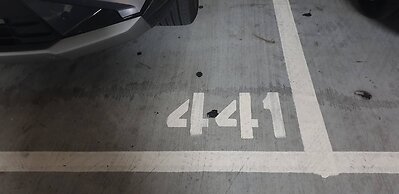 Chevron With 3beds and own Carpark Within Tower3