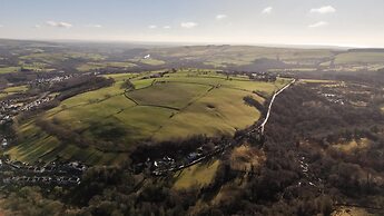 Troed-Y-Rhiw Farm