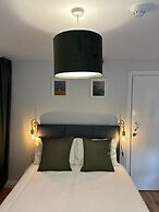 Ocho Homes Lux By Eight Continents, Belfast