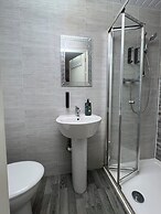 Ocho Homes Lux By Eight Continents, Belfast