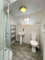 Ocho Homes Lux By Eight Continents, Belfast