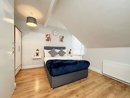 Ocho Homes Lux By Eight Continents, Belfast