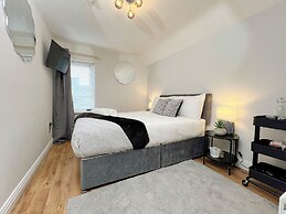 Ocho Homes Lux By Eight Continents, Belfast