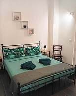 Sicily Bed' House