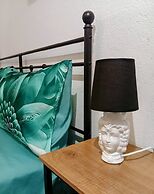 Sicily Bed' House
