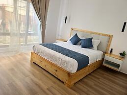 Golden Garden Hotel & Suites