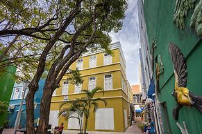 Willemstad Historic City Suites