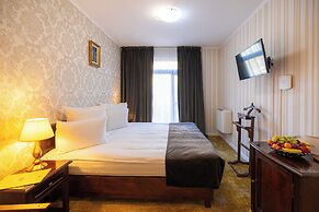Hotel Brilliant Plaza