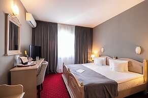 Hotel Brilliant Meseș