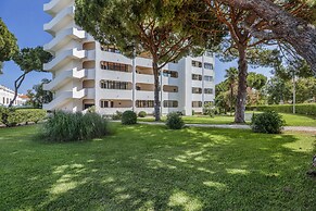 Sunshine Apartment in Vilamoura