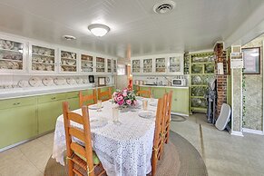 Hike & Fish: Rustic, Timeless Mckee Home w/ Yard