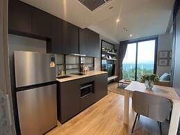 Pattayas Top Sea View Luxury Escape