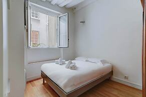 Honore Nest - Elegant 1BR Unit in Saint-honore District