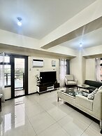 Radiance Manila bay 2 br & 3 bath