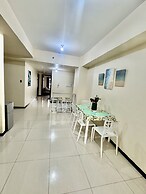 Radiance Manila bay 2 br & 3 bath