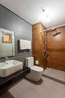 Radiance Manila bay 2 br & 3 bath