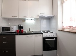 Apartments Mirjana IKA
